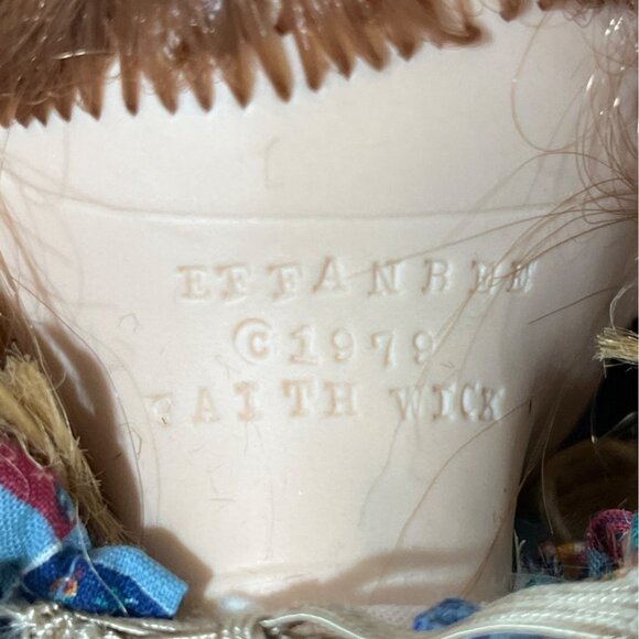 Vintage Effanbee Scarecrow Doll 1979 With Patchwork Outfit & Straw Accents - Picture 5 of 6